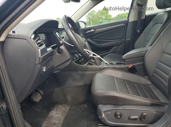3VWEM7BU4RM041158 2024 VOLKSWAGEN JETTA Черный Вид салона спереди