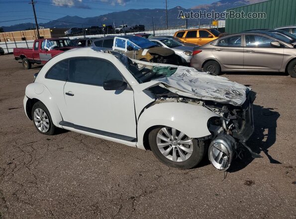 3VWFD7AT9JM716553 2018 VOLKSWAGEN BEETLE Белый Передняя правая четверть