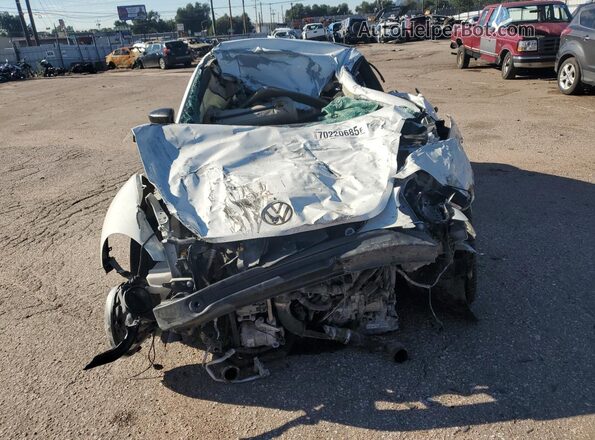 3VWFD7AT9JM716553 2018 VOLKSWAGEN BEETLE Белый Вид спереди