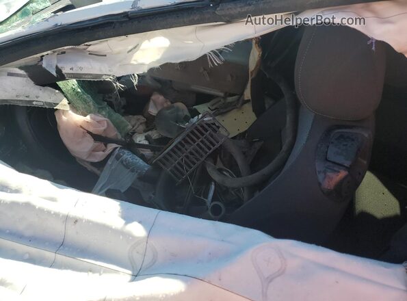 3VWFD7AT9JM716553 2018 VOLKSWAGEN BEETLE Белый Вид салона спереди