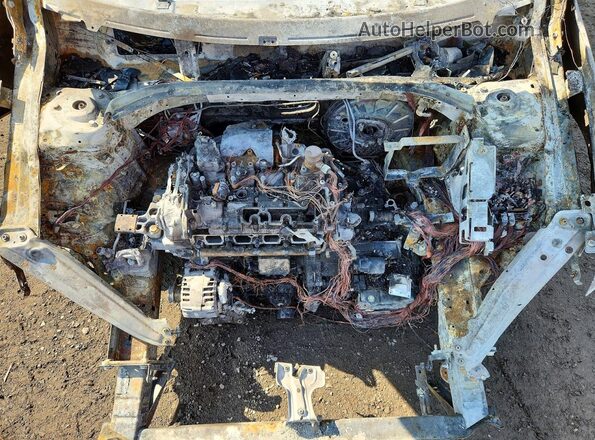 3VWGM7BU2RM091002 2024 VOLKSWAGEN JETTA Пожар Вид задней части салона