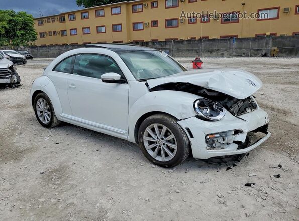 3VWJD7AT4JM713117 2018 VOLKSWAGEN BEETLE Белый Передняя правая четверть