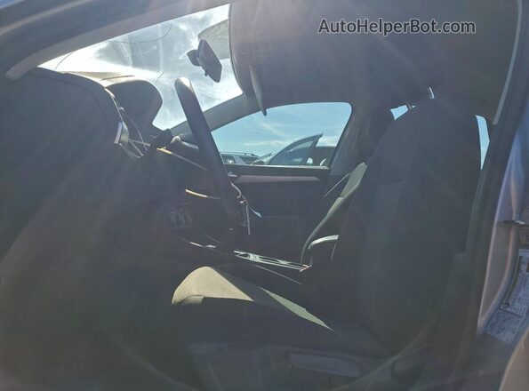 3VWN57BU5KM175552 2019 VOLKSWAGEN JETTA Серебряный Вид салона спереди