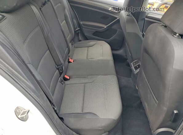 3VWT57AU5KM510818 2019 VOLKSWAGEN GOLF Белый Вид задней части салона