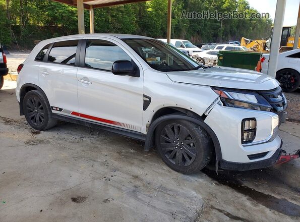 JA4ARUAU2RU020544 2024 MITSUBISHI OUTLANDER White Widok z przodu