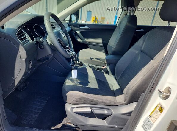 3VV1B7AX5LM105400 2020 VOLKSWAGEN TIGUAN White Вид панелі приладів