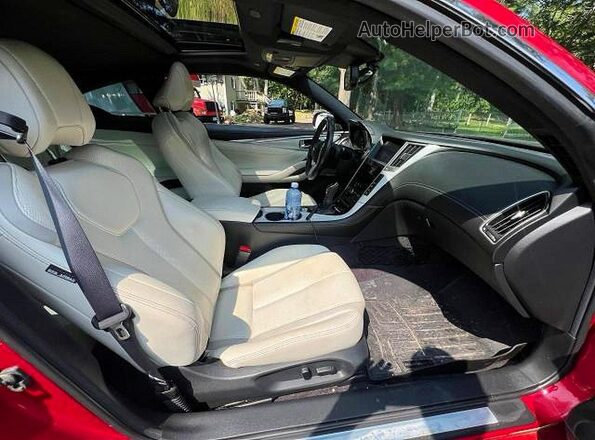 JN1FV7EL1HM701404 2017 INFINITI Q60 Red Widok z przodu
