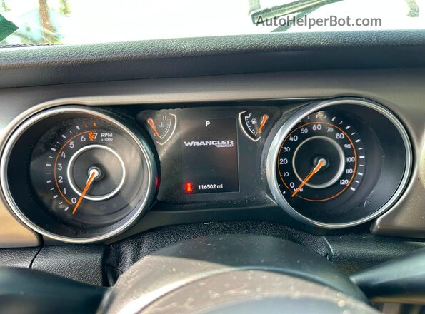 1C4HJXDG5JW162480 2018 JEEP WRANGLER Белый Вид салона спереди