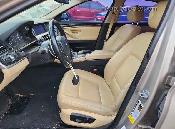 WBA5A5C53GD526498 2016 BMW 5 SERIES Silver Вид панелі приладів