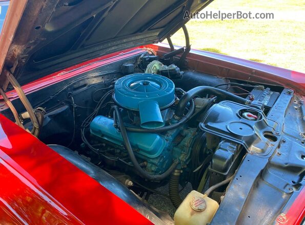 237677B123751 1967 PONTIAC LEMANS Red Vista del compartimento del motor