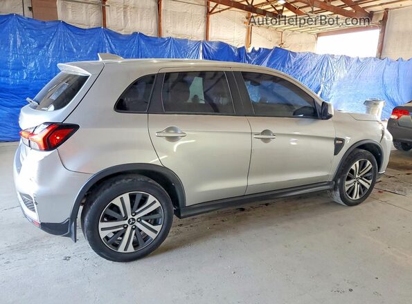 JA4ARUAUXRU000476 2024 MITSUBISHI OUTLANDER Серый Передняя правая четверть
