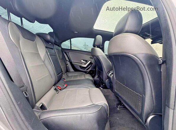 WDD3G4EB5KW002357 2019 MERCEDES-BENZ A Black Widok wnętrza z przodu