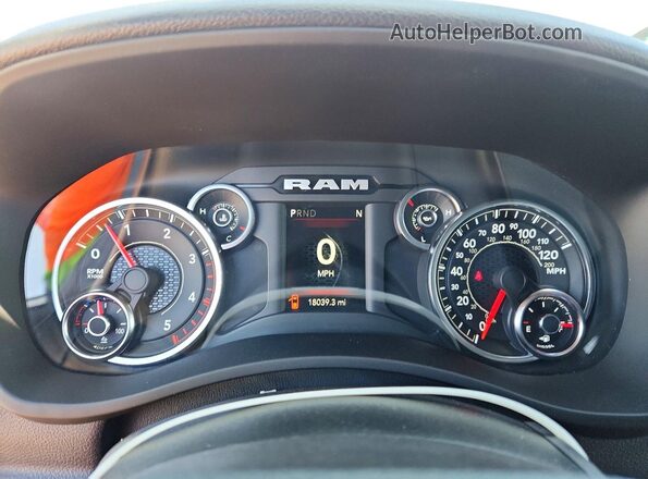 3C6UR5DL8PG515074 2023 RAM 2500 Белый Вид задних сидений