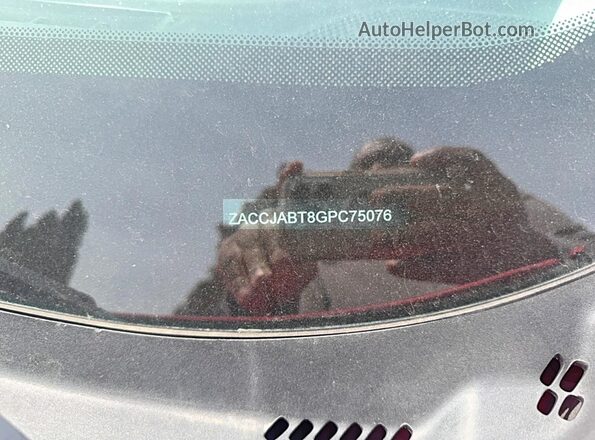 ZACCJABT8GPC75076 2016 JEEP RENEGADE Red Rear interior view