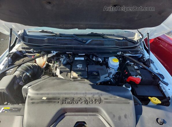 3C6UR5DL7PG544632 2023 RAM 2500 Белый Вид подкапотного пространства