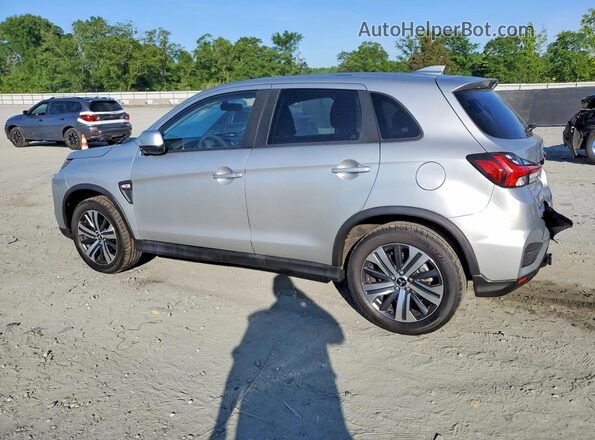 JA4AP3AU6LU019565 2020 MITSUBISHI OUTLANDER Серебряный Задняя правая четверть