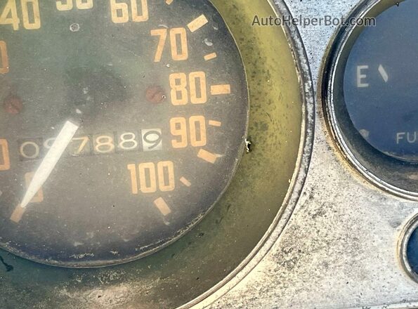 1002PF3264A 1964 GMC C Red Instrument cluster view