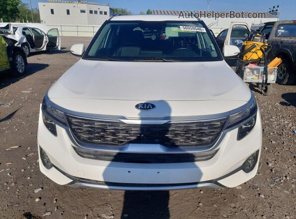 KNDERCAA8M7141433 2021 KIA SELTOS Белый Вид сзади