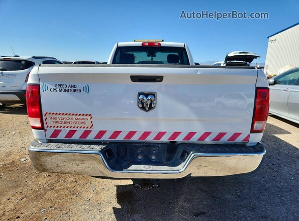 3C6JR6DG4HG753954 2017 RAM 1500 Белый Вид салона спереди