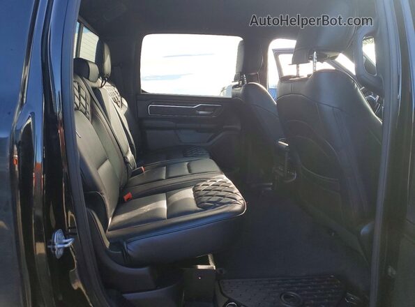 1C6SRFFT4LN122703 2020 RAM 1500 Черный Вид задней части салона