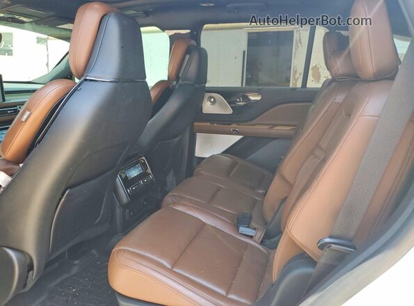 5LM5J7WCXNGL08359 2022 LINCOLN AVIATOR White Widok komory silnika