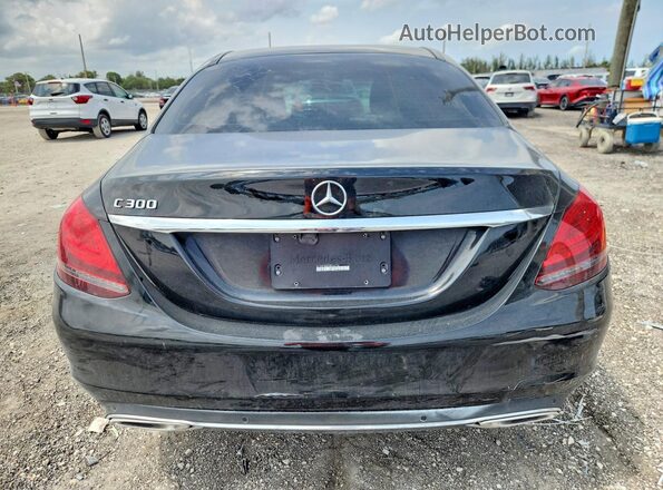 W1KWF8DB7MR646792 2021 MERCEDES-BENZ C Black Вид салону спереду