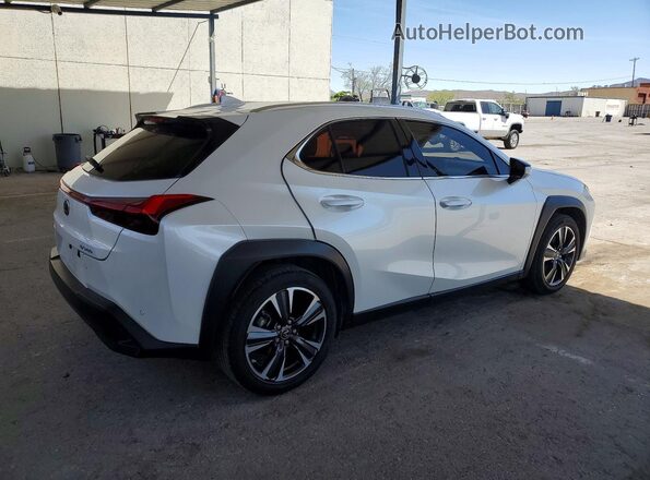 JTHX3JBH5L2030116 2020 LEXUS UX White Front right