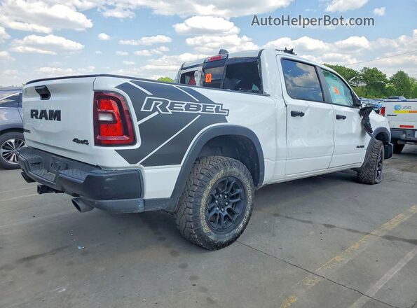 1C6SRFLP0SN583872 2025 RAM 1500 Белый Передняя правая четверть