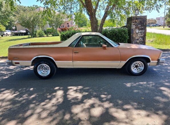 5W80L8D501218 1978 GMC CABALLERO Two Tone Vista de los asientos traseros