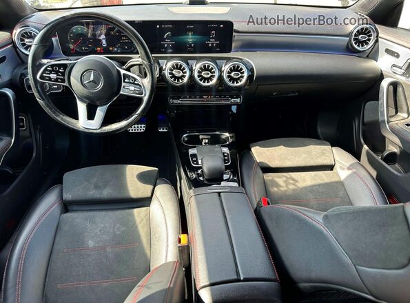 W1K5J4HB7LN121072 2020 MERCEDES-BENZ CLA-CLASS Черный Вид сзади