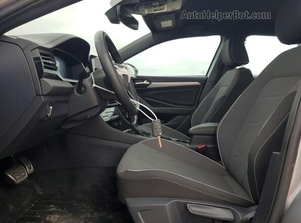 3VWBX7BU3SM076029 2025 VOLKSWAGEN JETTA Серебряный Вид панели приборов