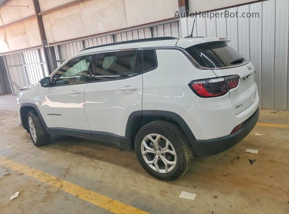 3C4NJDBN8RT138937 2024 JEEP COMPASS Белый Задняя правая четверть