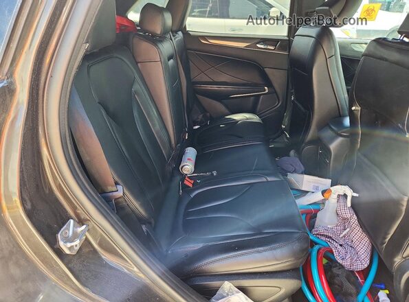 5LMCJ1C95HUL24813 2017 LINCOLN MKC Серый Вид подкапотного пространства