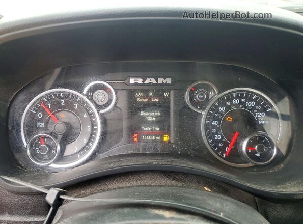 3C6UR5CJXLG147023 2020 RAM 2500 Белый Вид задних сидений