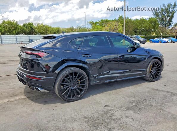 2020 LAMBORGHINI URUS
