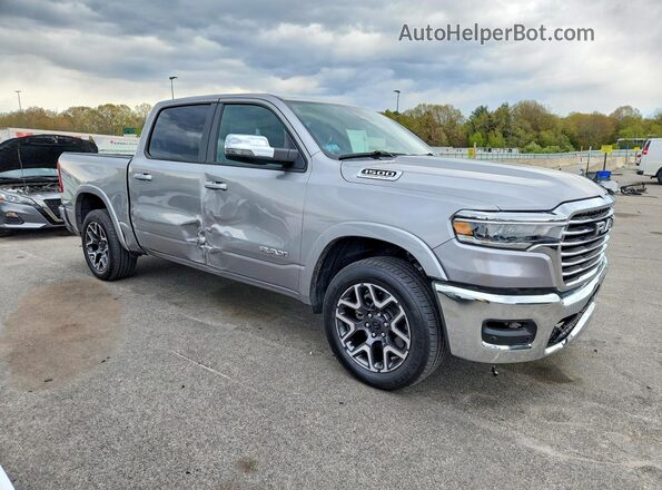 1C6SRFJP8TN255426 2026 RAM 1500 Silver Դիմացի տեսք