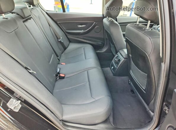 WBA8E1G59JNU90189 2018 BMW OTHER Черный Вид задней части салона
