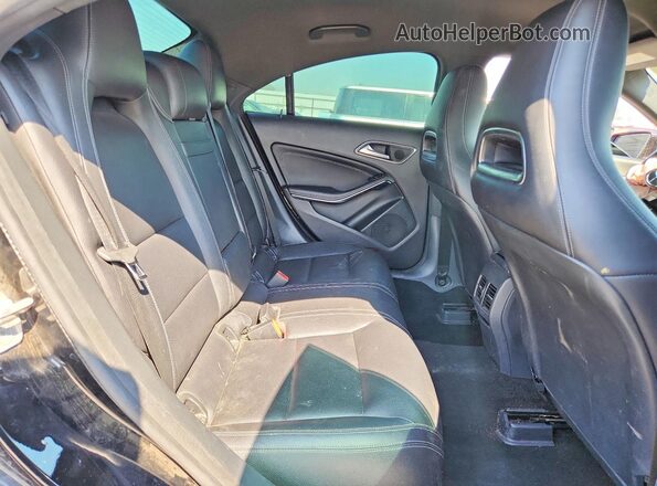 WDDSJ4EB6JN612110 2018 MERCEDES-BENZ CLA-CLASS Черный Вид задних сидений