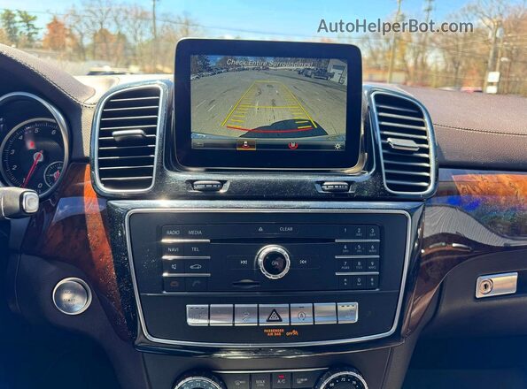 4JGDF6EE1HA758633 2017 MERCEDES-BENZ GLS Black Vista interior trasera