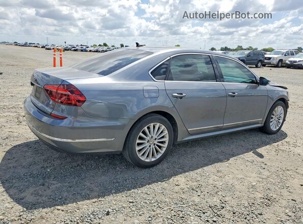 1VWBT7A31HC002087 2017 VOLKSWAGEN PASSAT Серый Передняя правая четверть