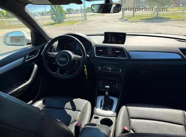 WA1BCCFS2JR018632 2018 AUDI Q3 Белый Вид задних сидений