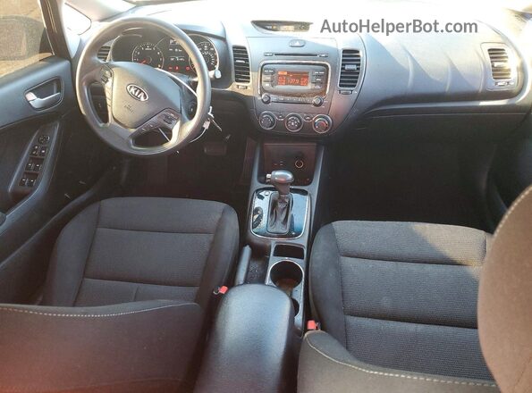 3KPFK4A76HE050220 2017 KIA FORTE Темно-бордовый Вид щитка приборов