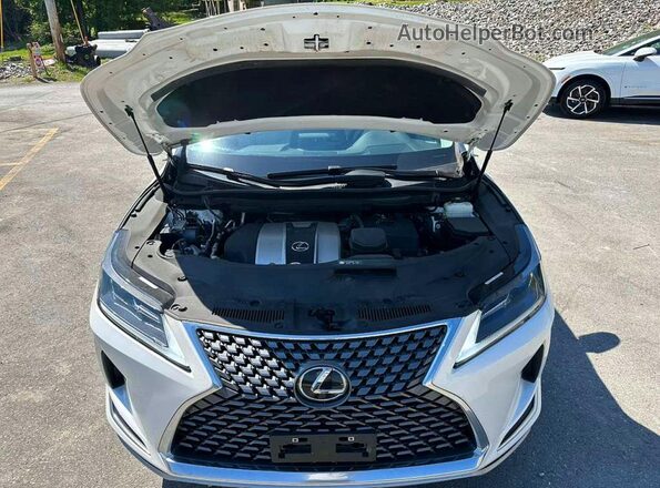 2T2AZMAA5NC240209 2022 LEXUS RX Белый Вид панели приборов