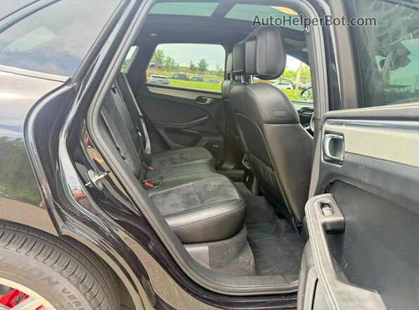 WP1AG2A51HLB56322 2017 PORSCHE MACAN Черный Вид сзади