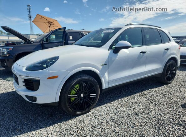 WP1AE2A20HLA75758 2017 PORSCHE CAYENNE Белый Передняя левая четверть