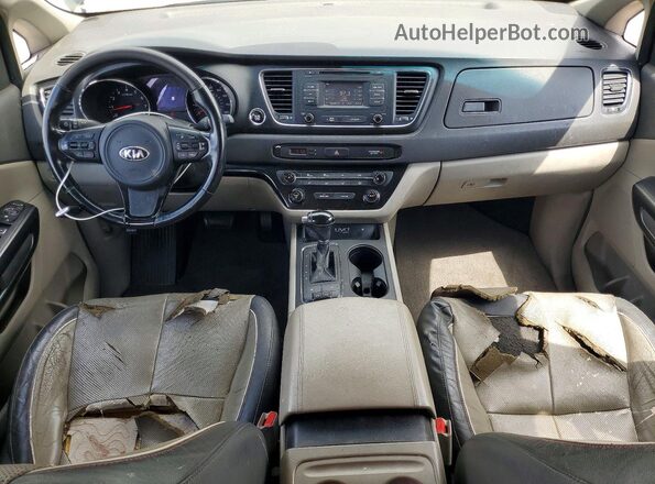 KNDMB5C12H6245078 2017 KIA SEDONA Gray Vista del salpicadero