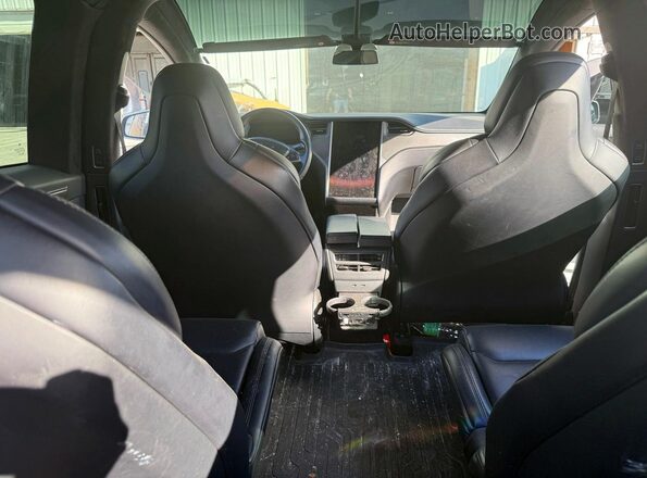 5YJXCBE2XJF103330 2018 TESLA MODEL Белый Вид наклейки с VIN-кодом