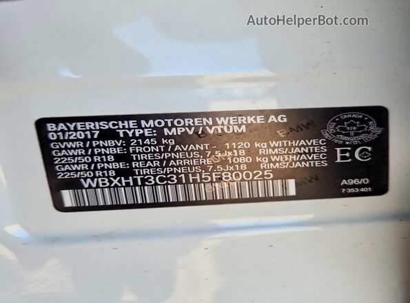 WBXHT3C31H5F80025 2017 BMW X1 White 360 interior view