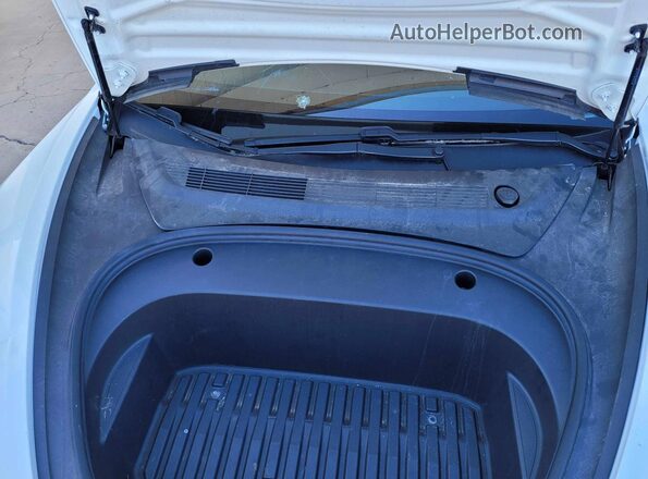5YJ3E1EA3MF031983 2021 TESLA MODEL Белый Вид панели приборов
