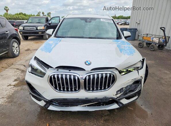 WBXJG7C01L5R93829 2020 BMW X1 Белый Вид спереди